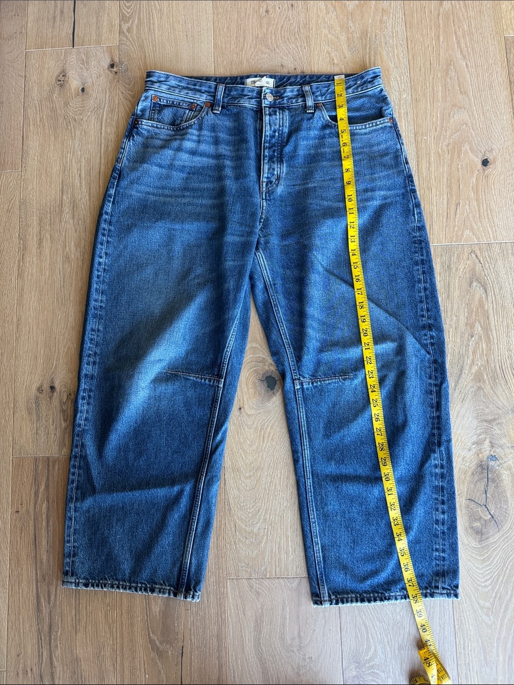 Madewell the curvy darted barrel leg Jean